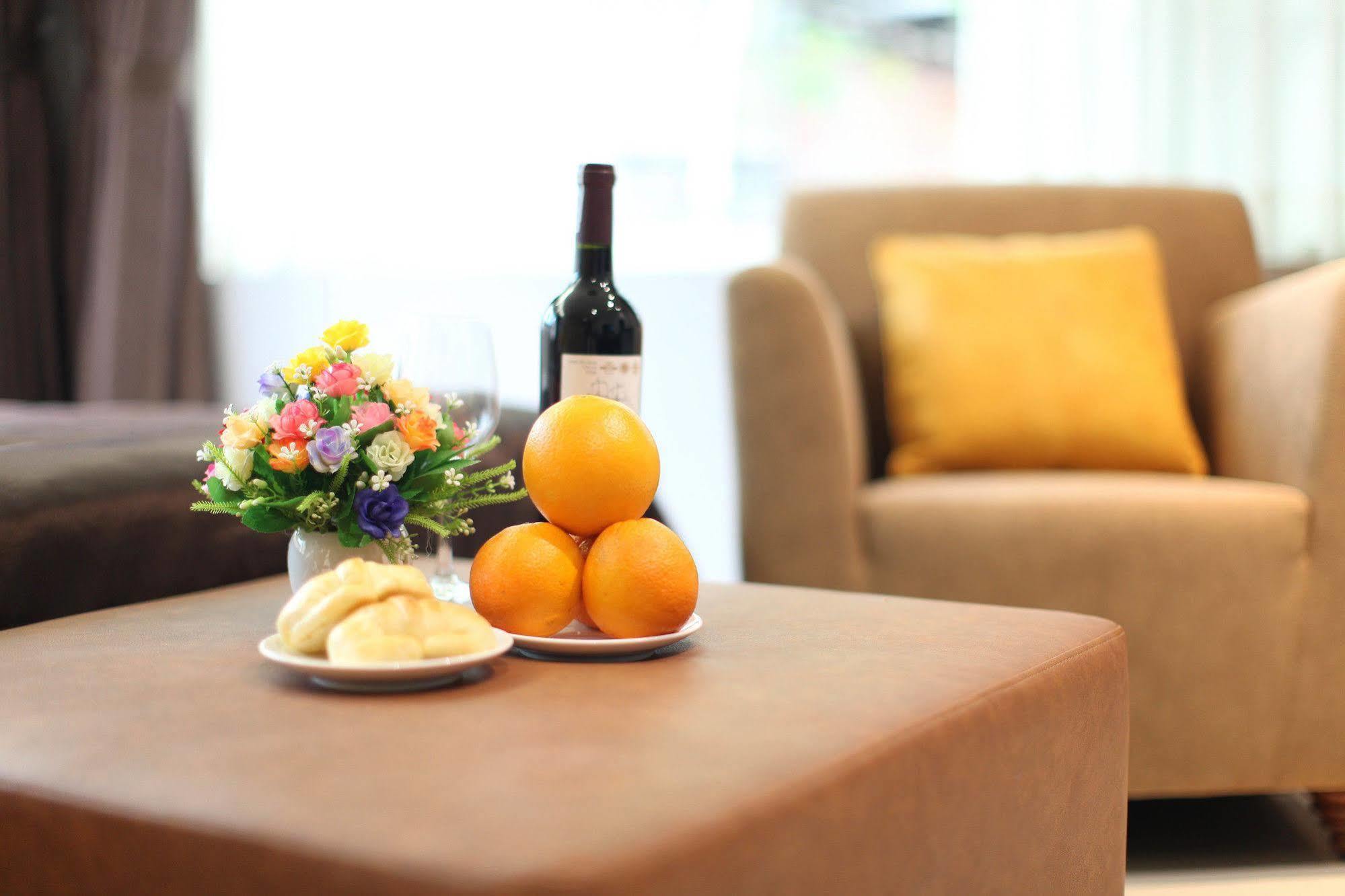 Compass Living Joy Aparthotel Ho Chi Minh-stad Buitenkant foto